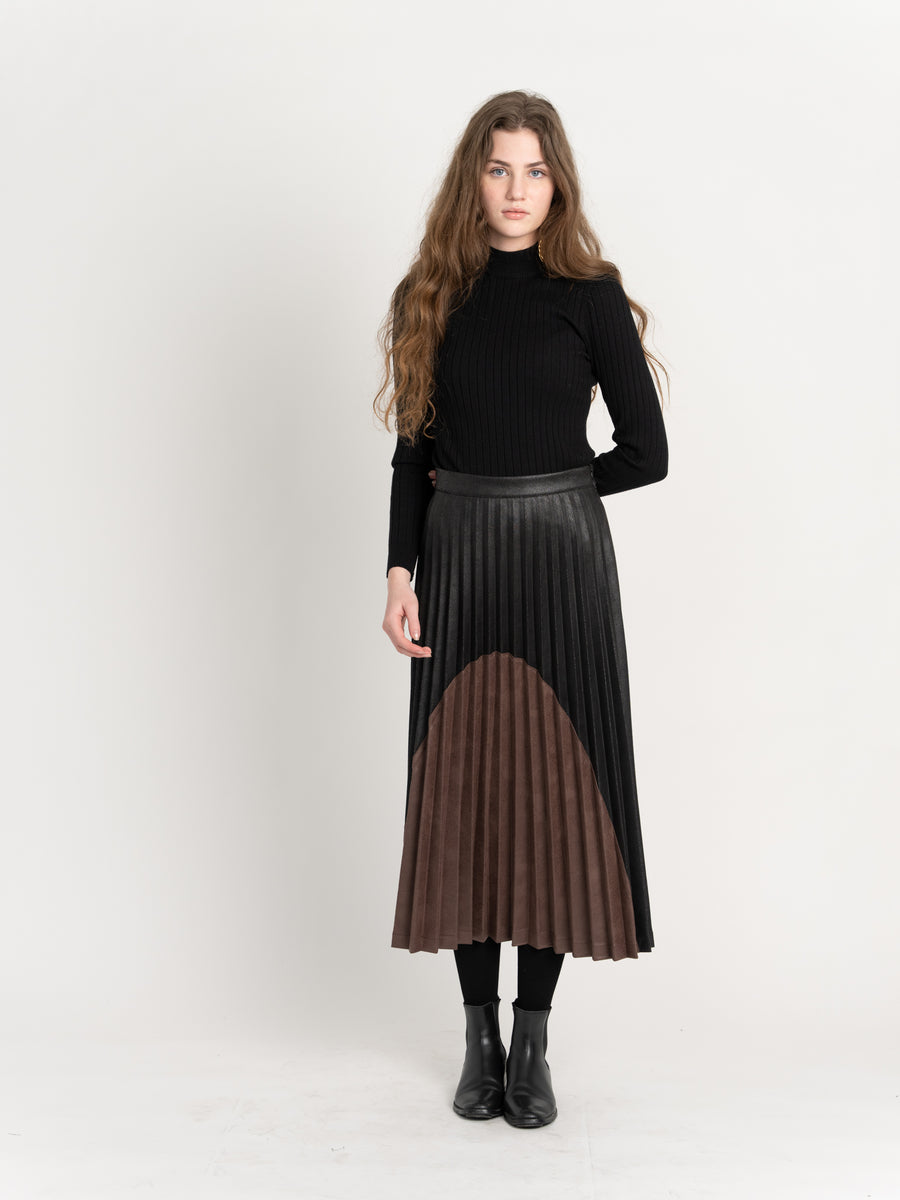 Maxmrkt Pleated Contrast Midi Skirt