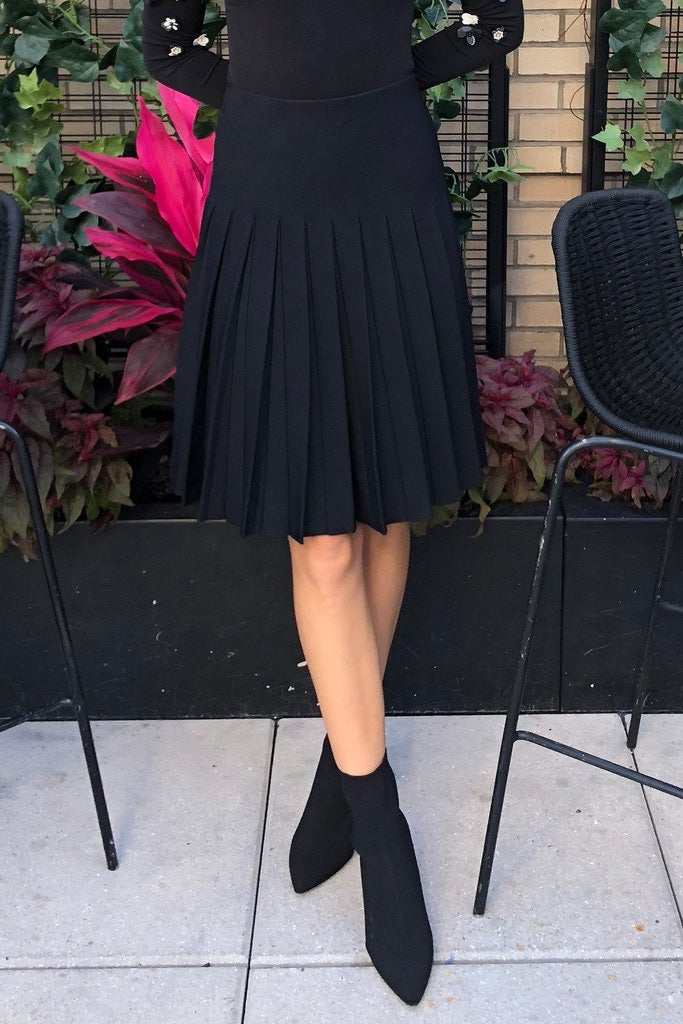Apparalel Black Infinity Skirt
