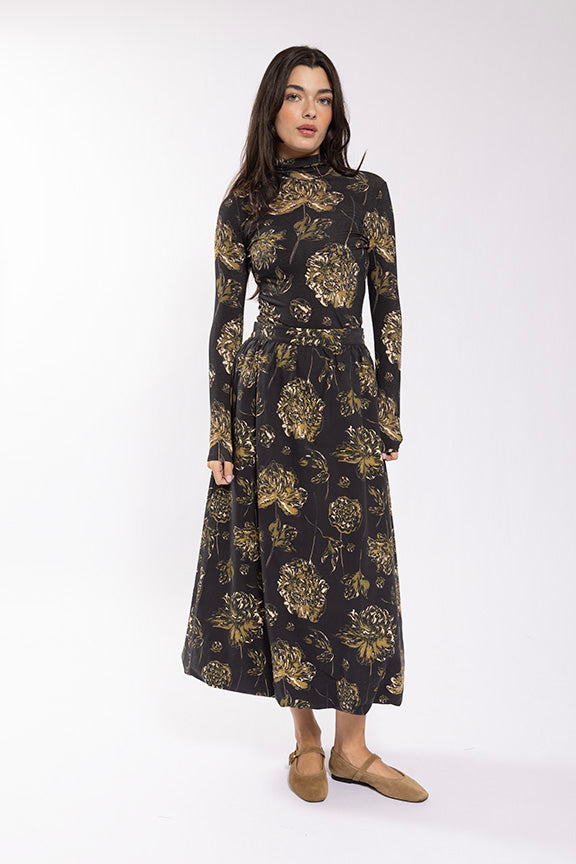Latitude Black/Olive Floral Printed Turtleneck
