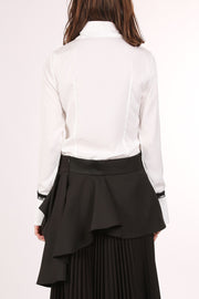 Beulah White Blouse with Black Trim and White Flower