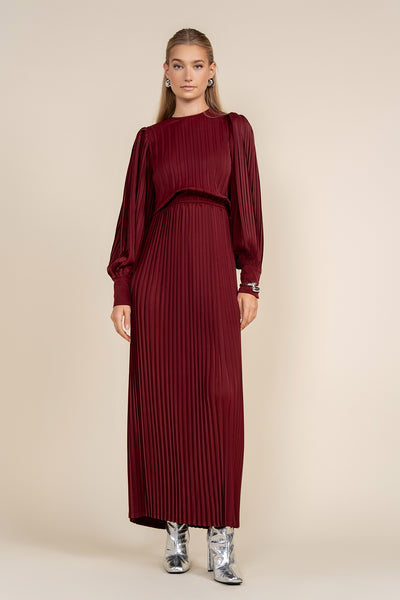 Apparalel Noire Dress in Cranberry