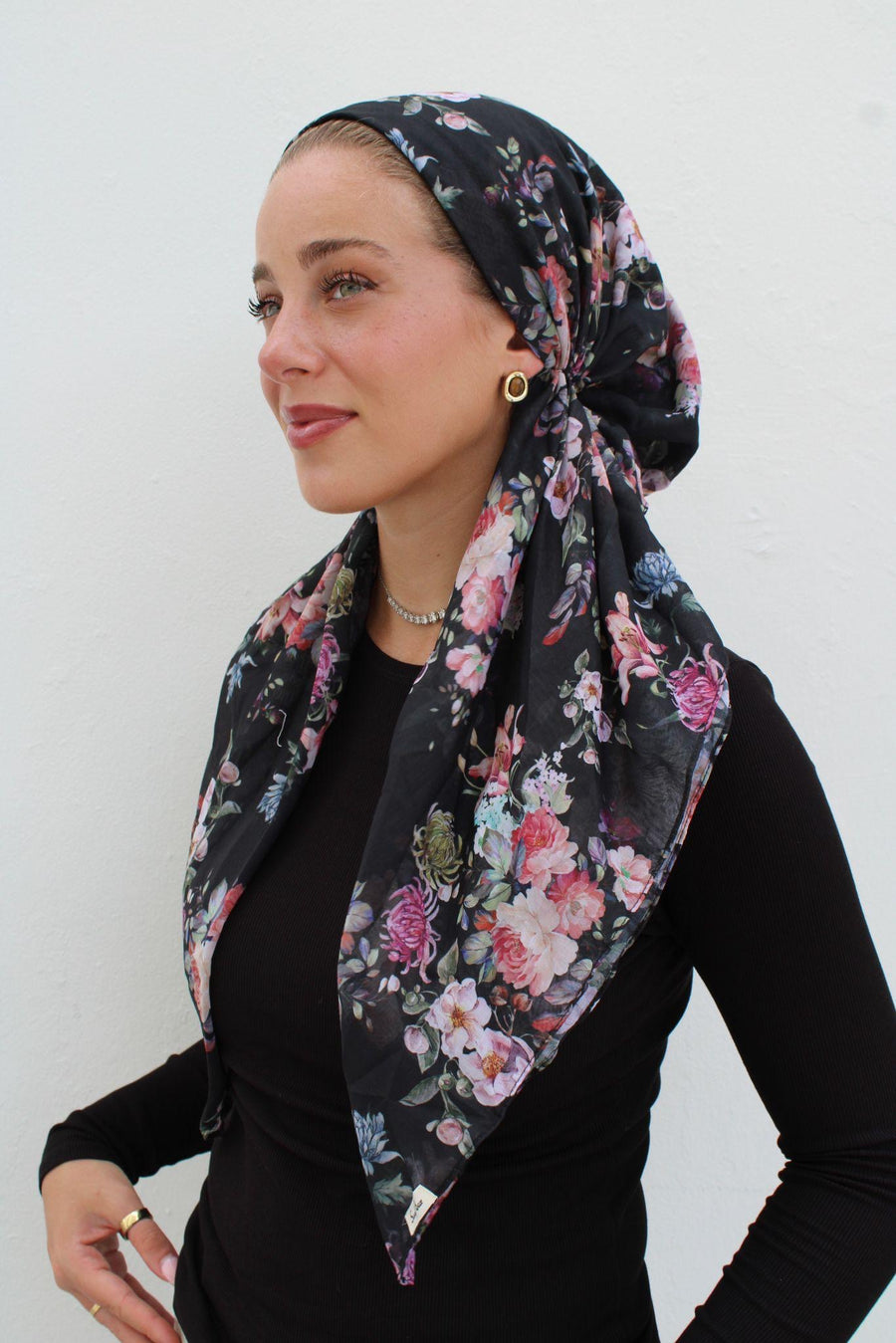 The Scarf Bar Magnolia Bloom Pre Tied with Velvet Grip