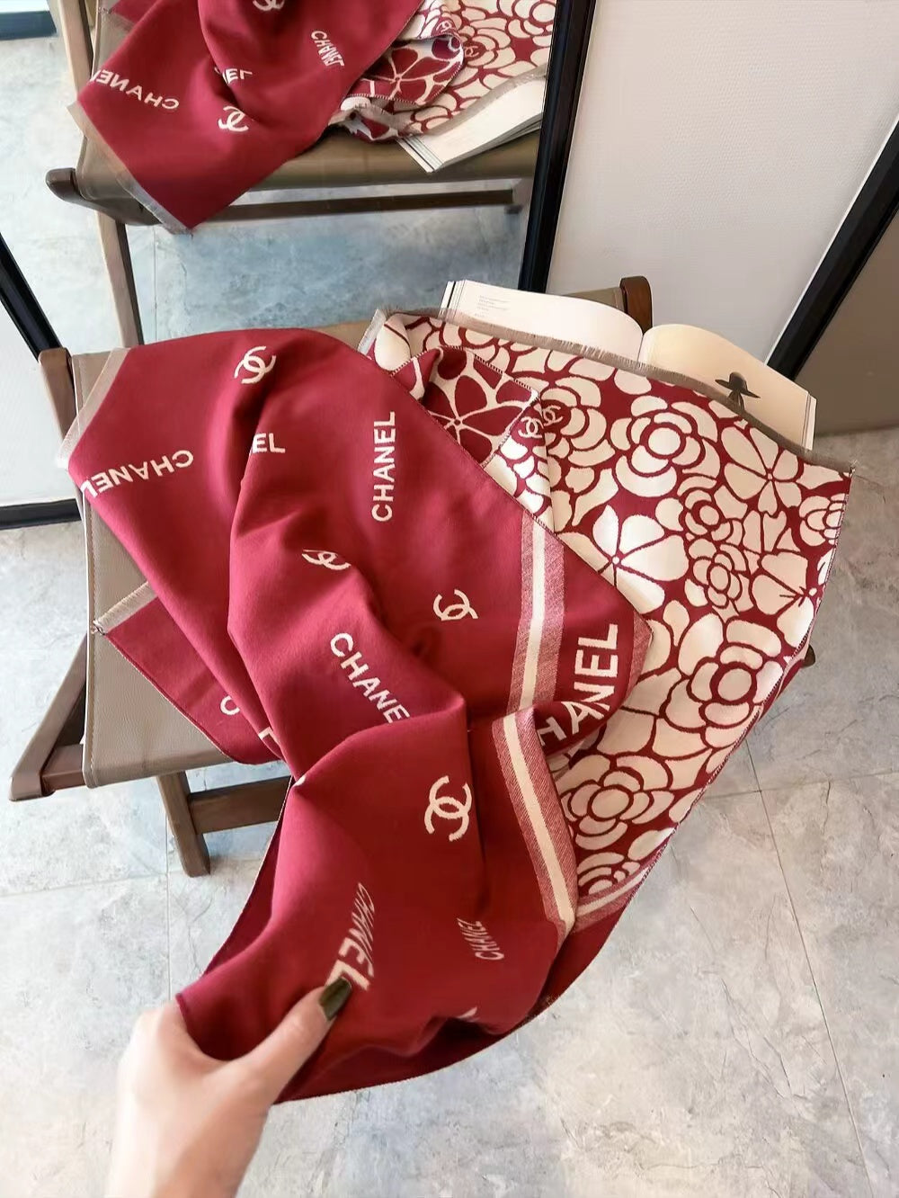 CC Reversible Cashmere Floral Logo Scarf