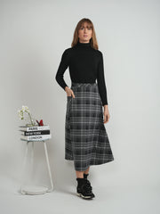 Faves Black Plaid Pocket Skirt