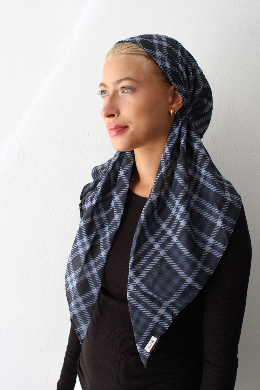 The Scarf Bar Modern Houndstooth Pre Tied with Velvet Grip
