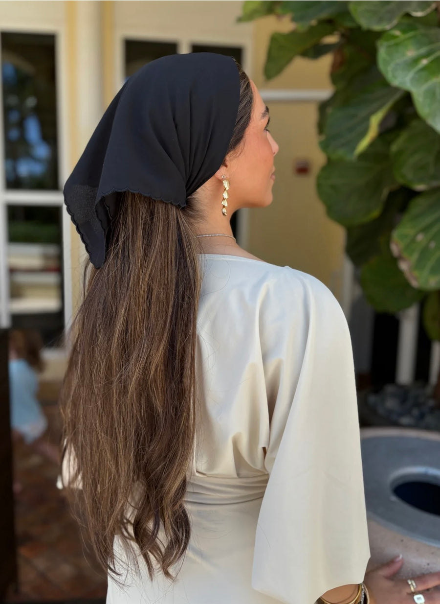 The Scarf Bar Cotton Scalloped Bandana Black