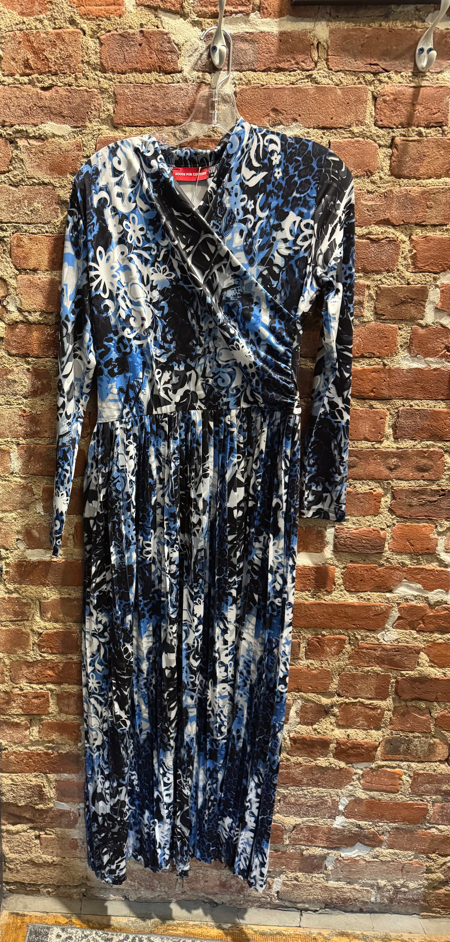 Rouge Pur Couture Maxi Dress with Pleated Skirt