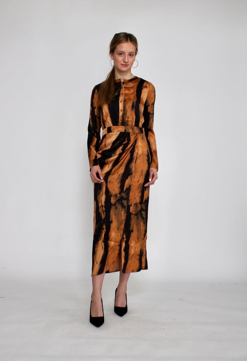 Maple Cliff Marble Print Drape Dress