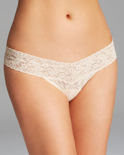 Hanky Panky Low Rise Thong Signature Lace