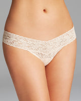 Hanky Panky Low Rise Thong Signature Lace