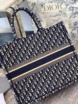 FHTH D Blue Book Tote