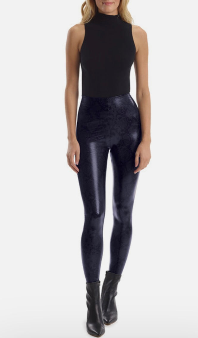 Commando Faux Leather Navy Snake Leggings SLG50 – From Head To Hose
