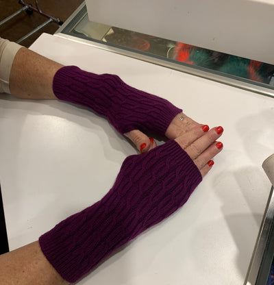 FHTH Narrow Cable Ribbed Fingerless Wool Glove