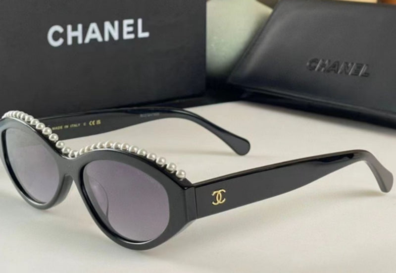 FHTH CC Pearl Rimmed Sunglasses