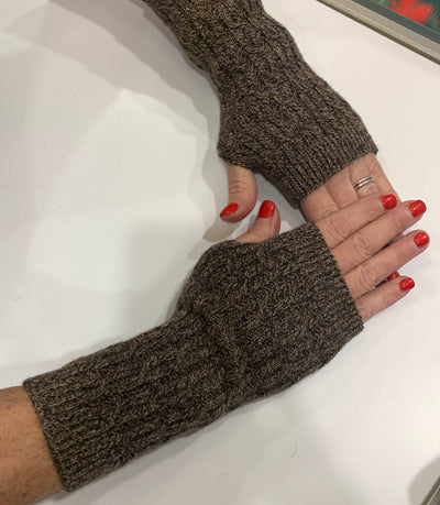 FHTH Narrow Cable Ribbed Fingerless Wool Glove